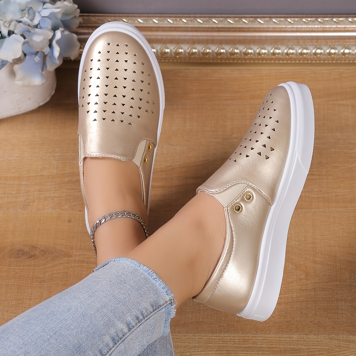 flat shoes women s perforated breathable round toe slip