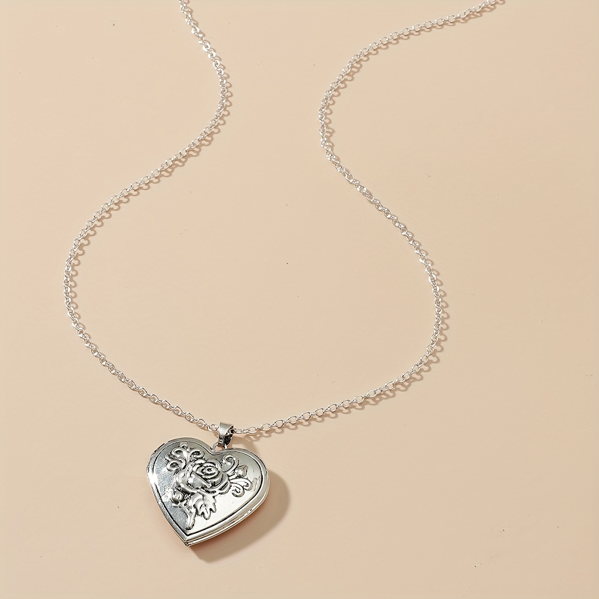 Vintage Heart Shaped Openable Pendant Necklace, Photo Locket
