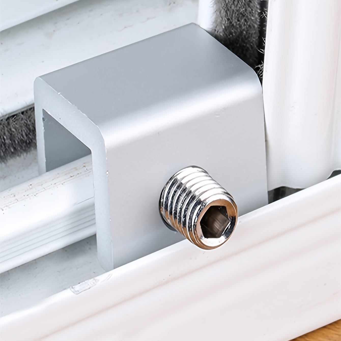 1pc durable aluminum alloy and plastic steel door and   safety limit with easy to hold yellow handle for   details 5