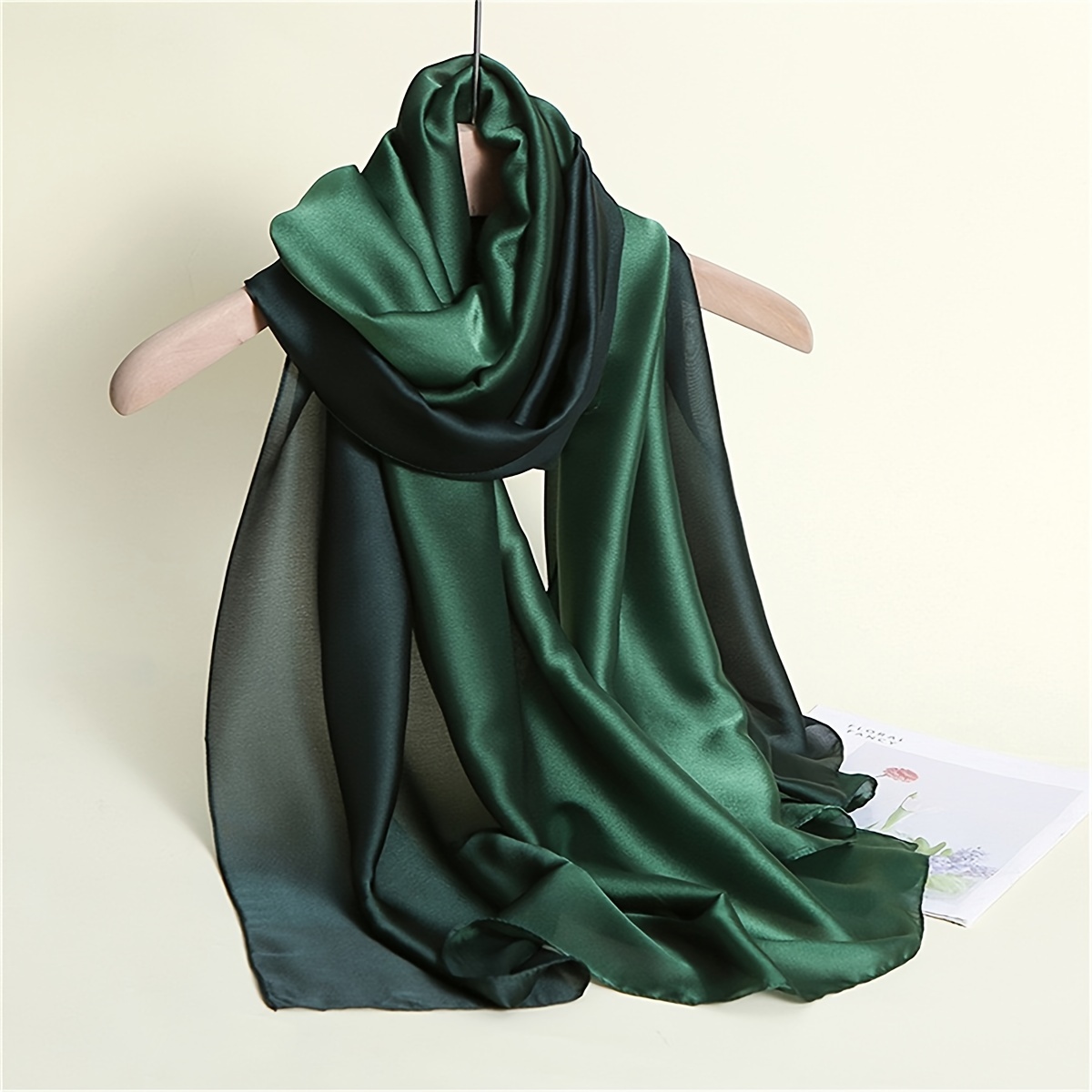 Image of 1pc 70" X 35.5" Fashionable Women's Thin Scarf, Outdoor Beach Gradient Color Shawl Scarf Headscarf Pareo Bandana, Women's Shawl Headscarf Foulard, 180 X 90cm, For Spring And Summer