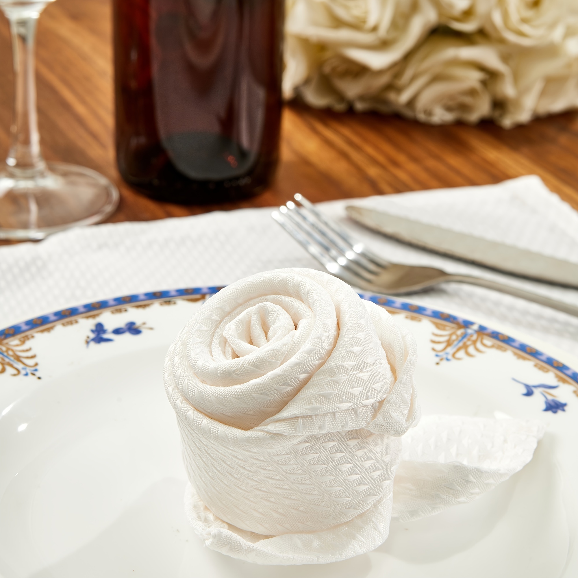 Mebakuk Juego de 12 servilletas de tela de primera calidad de 17 x 17  pulgadas, lavables y pequeñas, servilletas de mesa suaves para bodas,  fiestas