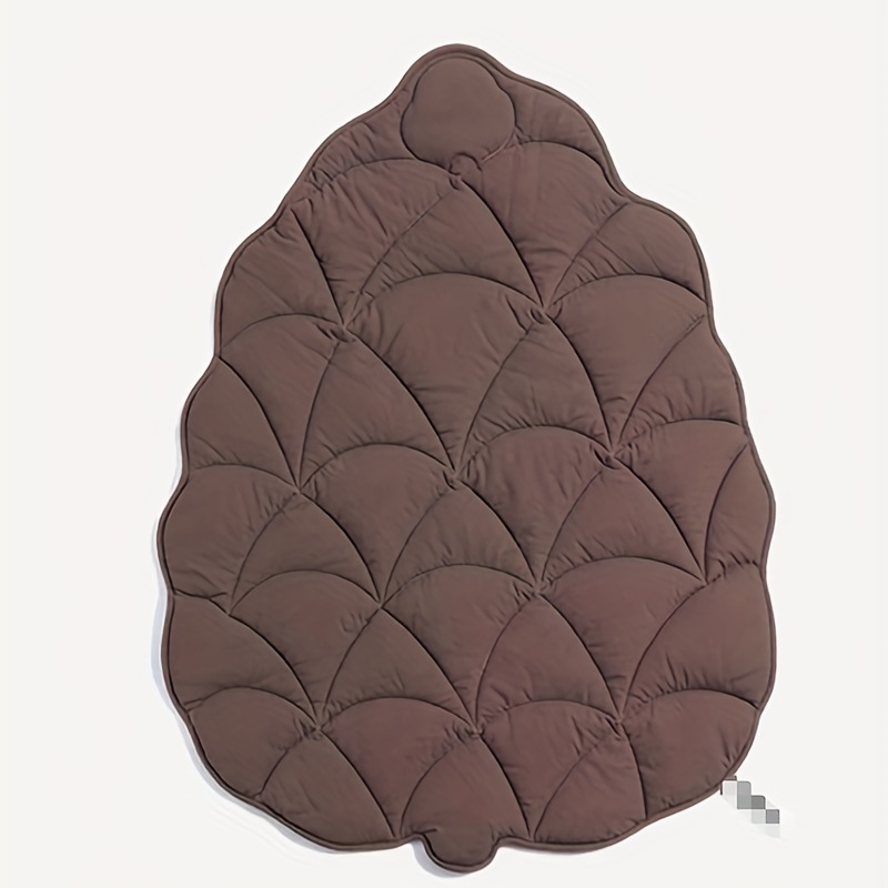 Leaf Shape Dog Blanket, Pinecone Brown