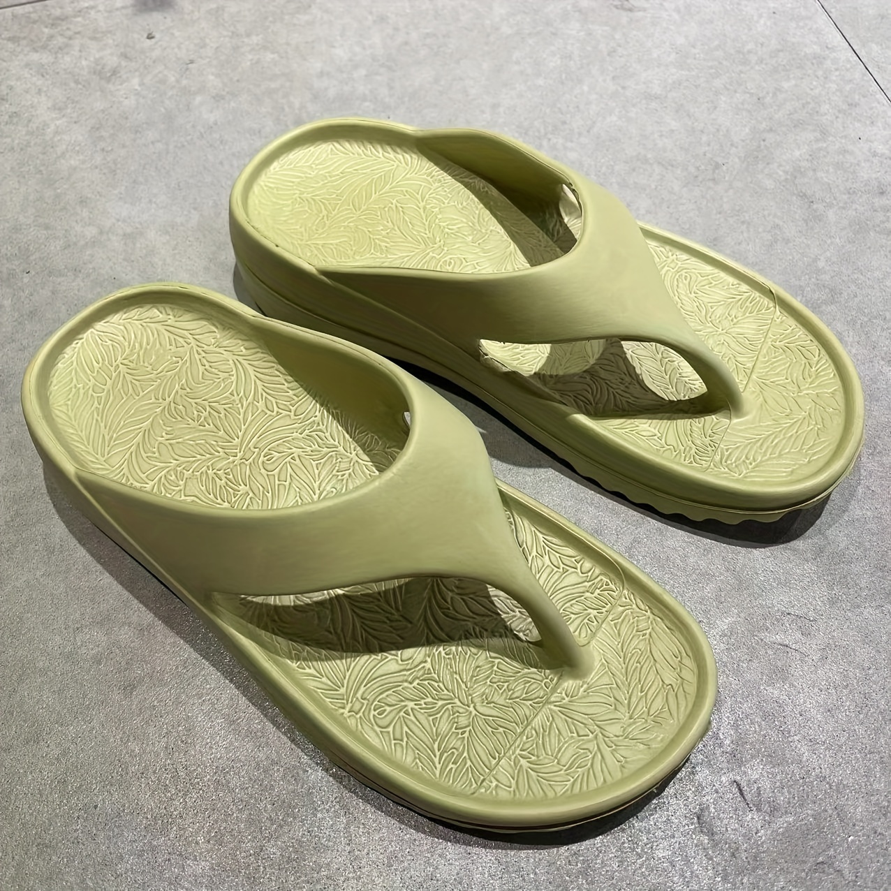 Low wedge hot sale flip flops