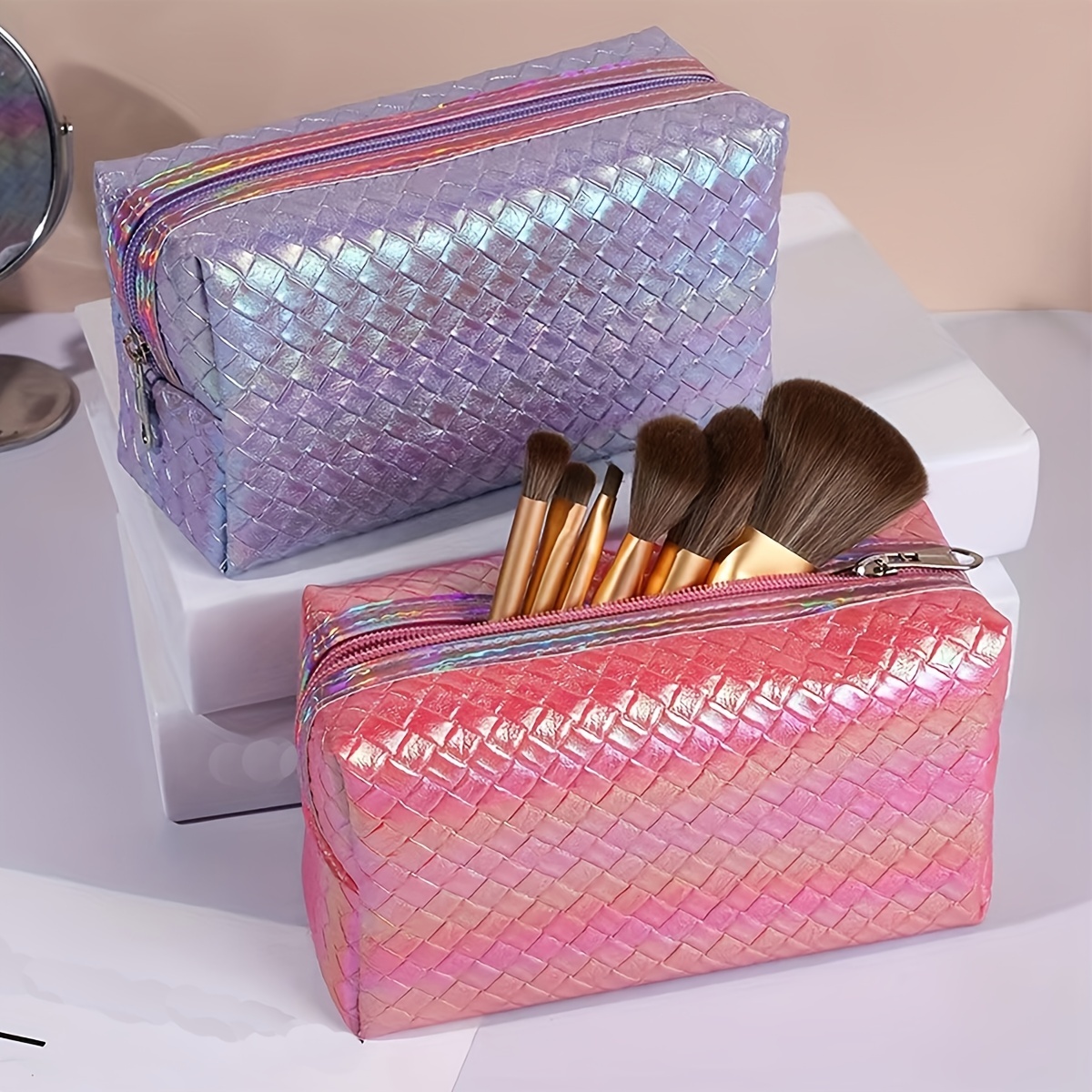  Cosmetic Travel Bag Checkered Makeup Bags For Women  Hand-Portable PU Leather Waterproof Cosmetic Bag with Adjustable Dividers Toiletry  bag Artist Storage Bag (Checkered) : Beauty & Personal Care
