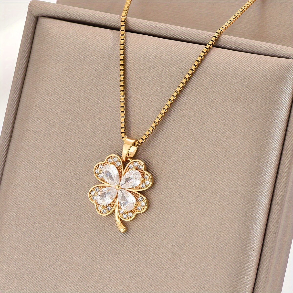 Men's four leaf hot sale clover necklace