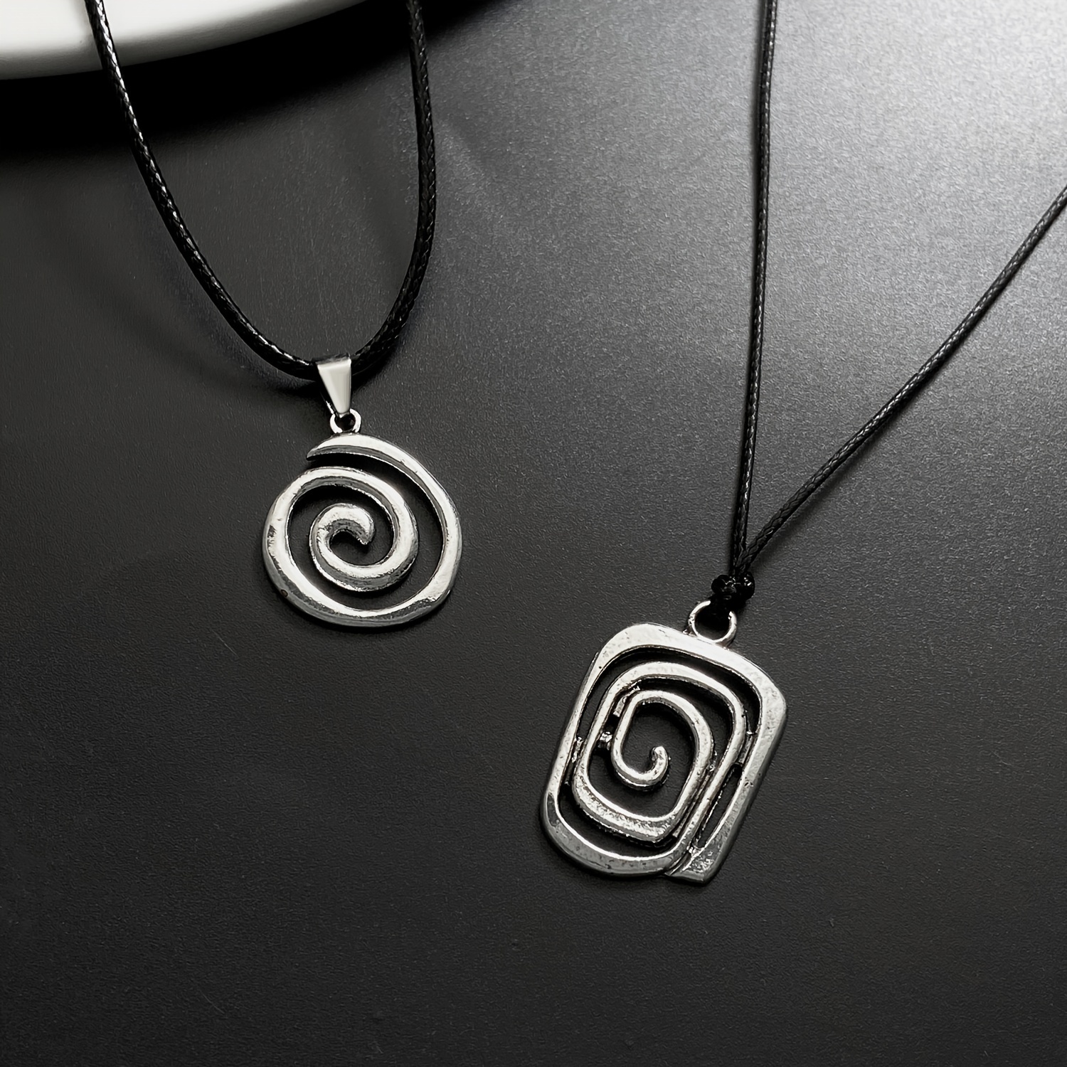 Creative Swirl Necklace