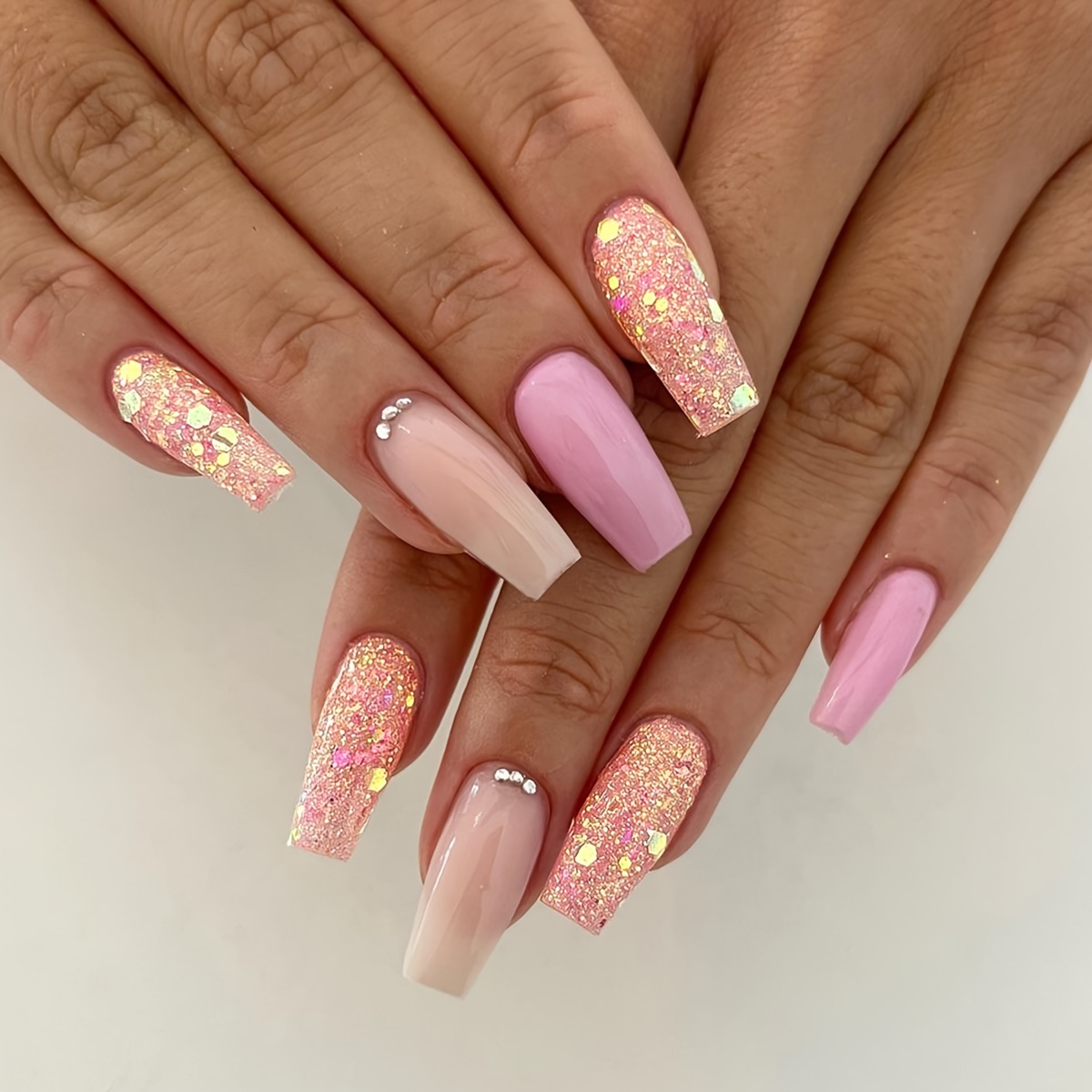 

Press On Nails Medium, Glossy And Square Fake Nails With Glitter Pattern And Rhinestone Designs Pinkish False Nails For Women And Girls, Jelly Glue And Nail File Included
