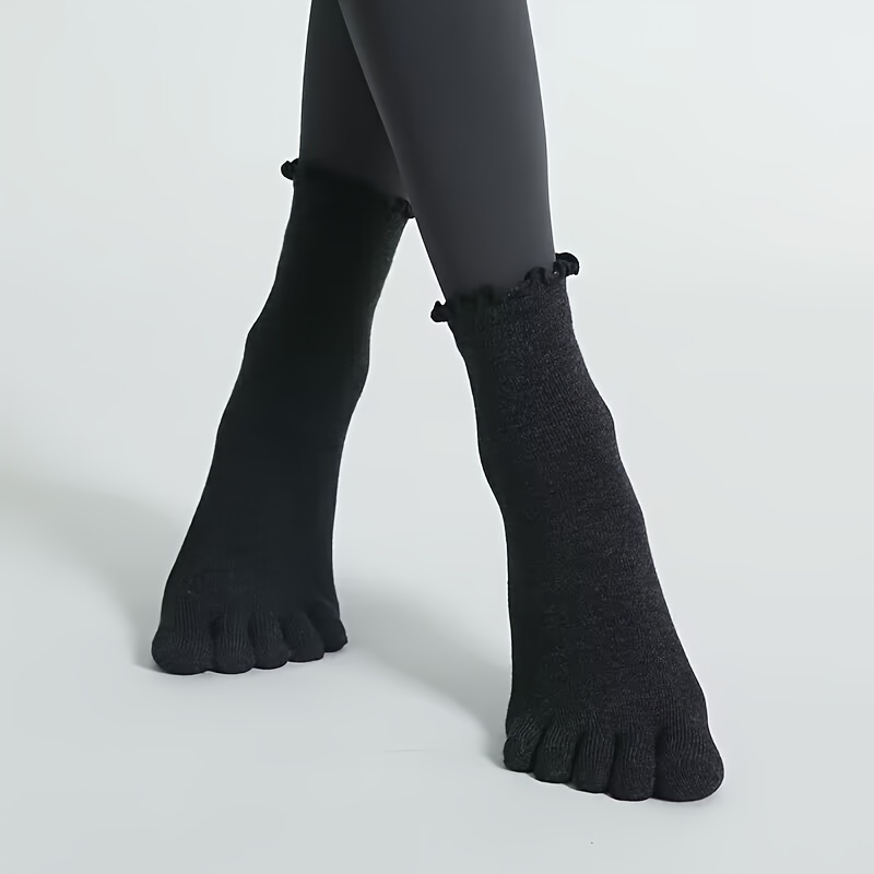 Grippy Pilates Socks - Black / Dark Grey