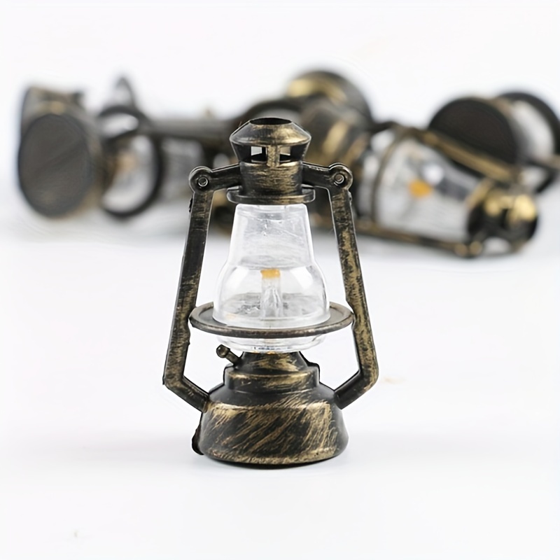 Miniature Lantern Mini Kerosene Lamp Light Dollhouse Decoration  Accessories, 1:12 Dollhouse Miniature Kerosene Lamp(Type 2-with Light)