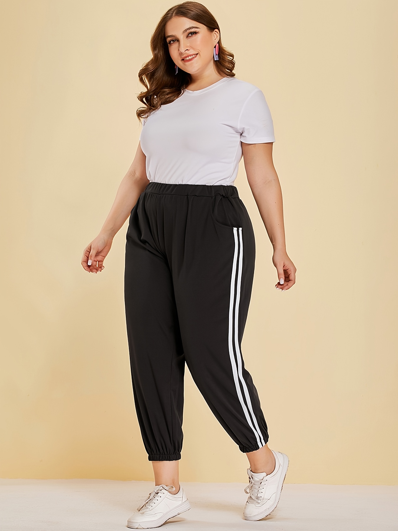 Plus Size Lounge Pants for Women Elastic Waist Long Tapered Pants Relaxed  Fit Comfy Yoga Pants Loose Dress Pants : : Clothing, Shoes 