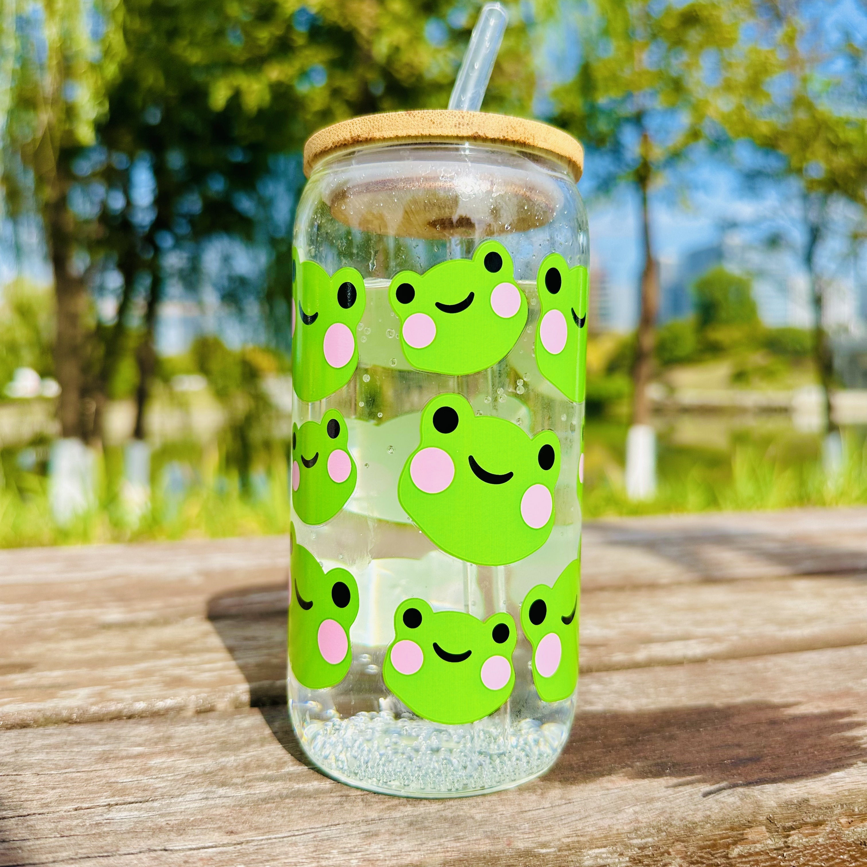 Cute Frogs Drinking Glass With Lid And Straw, Can Shaped Water Cup
