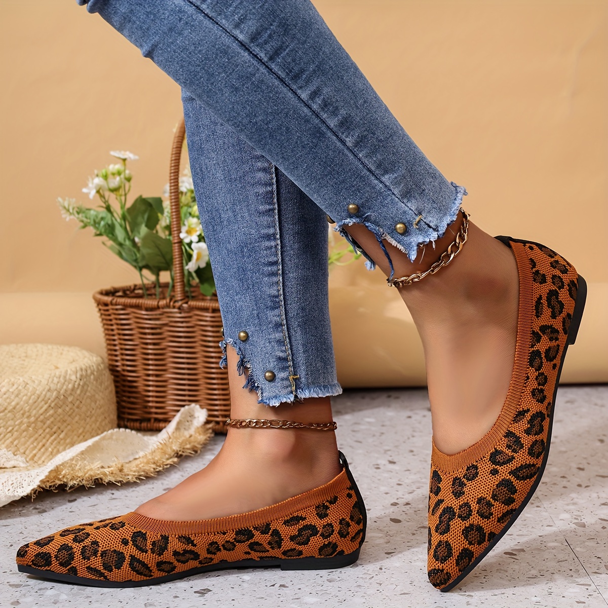 Women's Leopard Print Flat Shoes, Fashionable Pointed Toe Soft Sole Slip On  Shoes, Stylish Ballet Flats