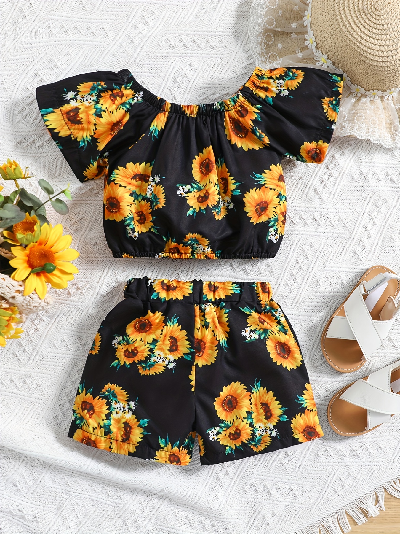 Kids Girls Summer Short Sleeve Tops Flower Skirt 2PCS Outfits Clothes Set  For Girls Clothes Cute Baby (White, 7-8 Years) : : Clothing, Shoes  & Accessories