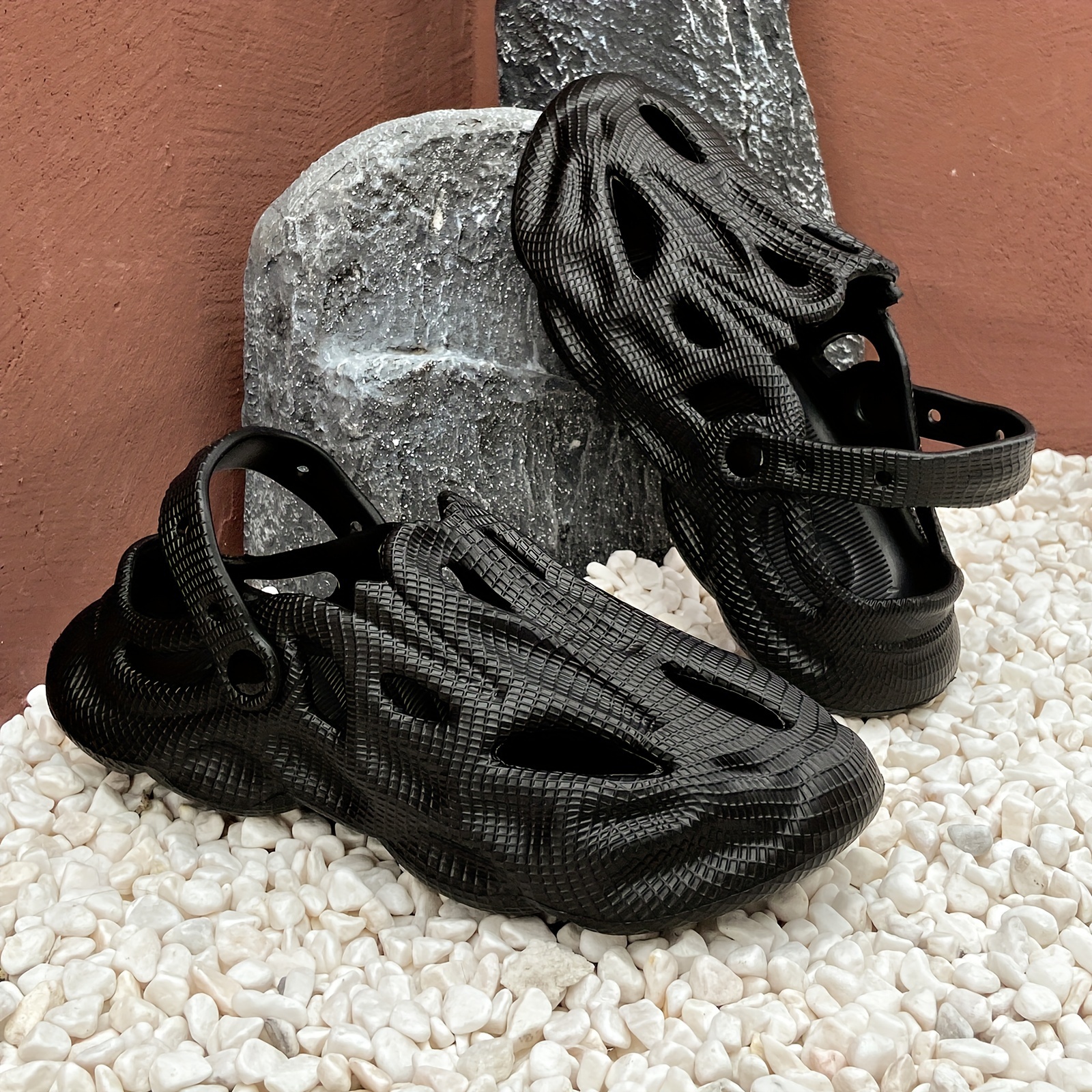 Yeezy foam selling runner Black sandals size 8