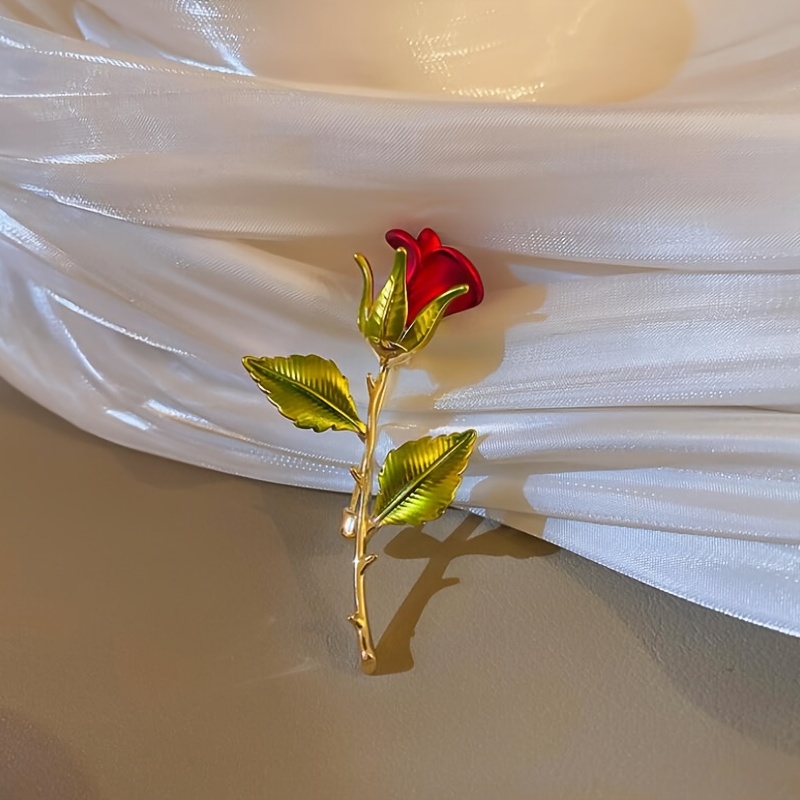 Dropship Elegant Crystal Blooming Rose Flower Brooch Lapel Pin Breastpin  For Women Bridal Cardigan Hat Scarf Suit Sweater Floral Pins to Sell Online  at a Lower Price