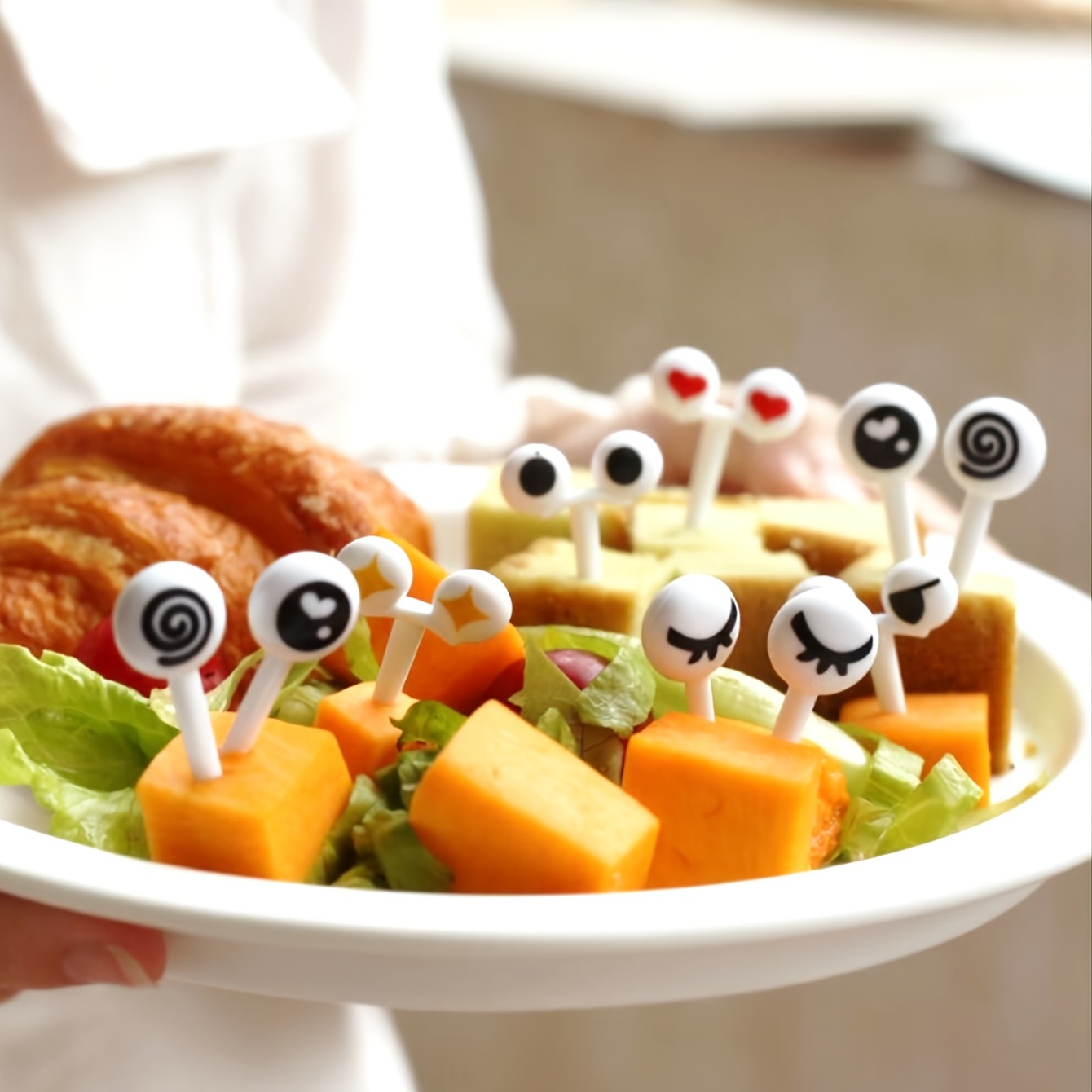 6 PCS/Set Bee Lovely Cartoon Animal Food Fruit Forks Snack Dessert