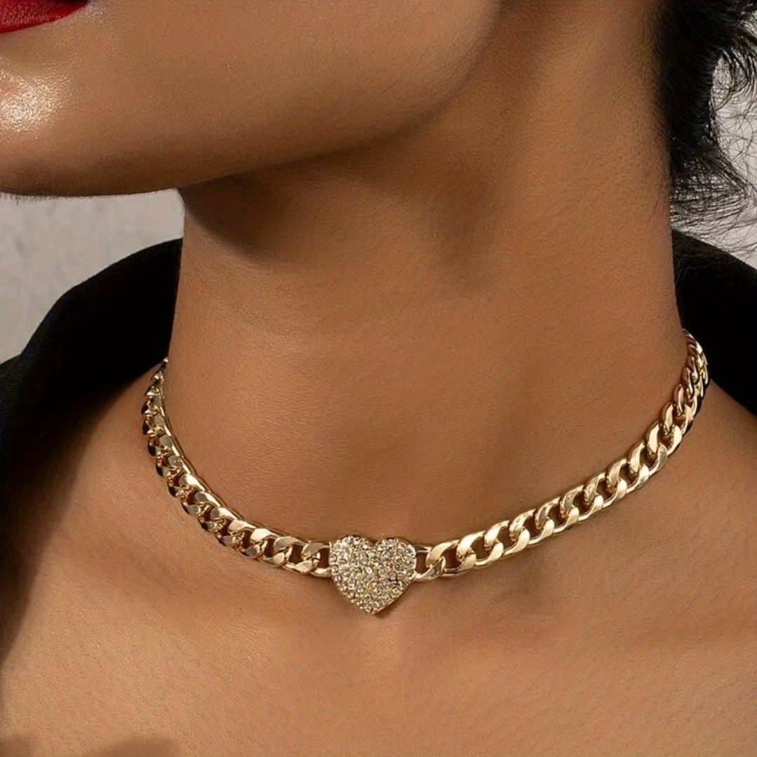 Heart shop charm choker