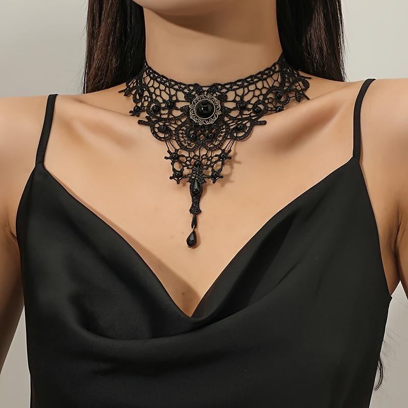 

Elegant Lace Choker Necklace For Women, Original Design, Simple Yet Bold Black & White Faux Collar, Sexy & Hip-hop Style Jewelry Adjustable Clasp Closure