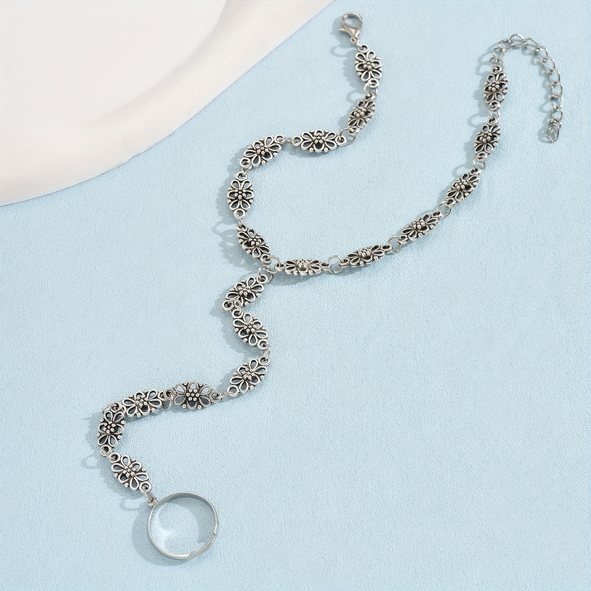 Image of Fashionable Vintage Simple Floral Toe Bracelet For Daily And Party Wear Jewelry