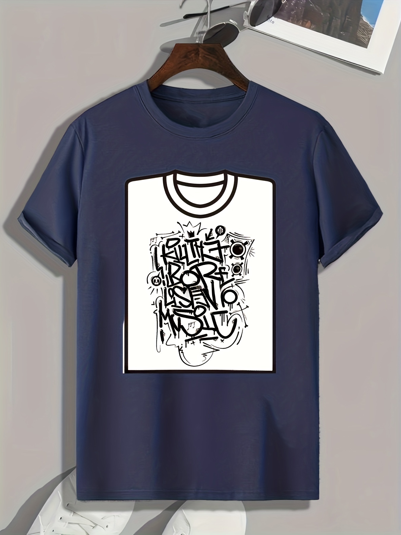 Trendy Graffiti Style Pattern Print Men's Comfy Sport T-shirt, Graphic Tee  Men's Summer Outdoor Clothes, Men's Clothing, Tops For Men, Gift For Men -  Temu Switzerland