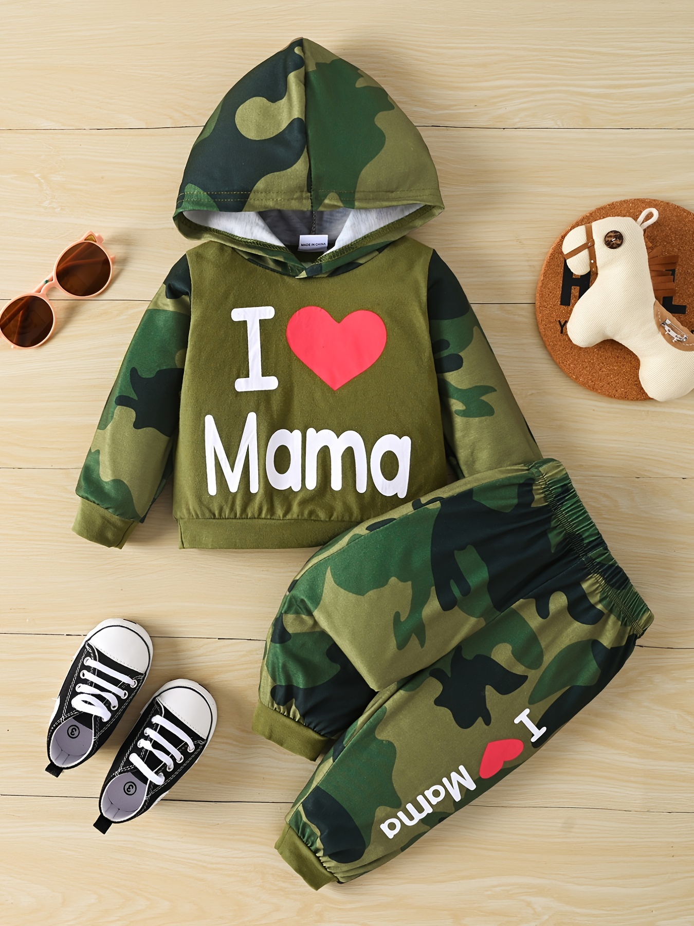 Girls camo online hoodie