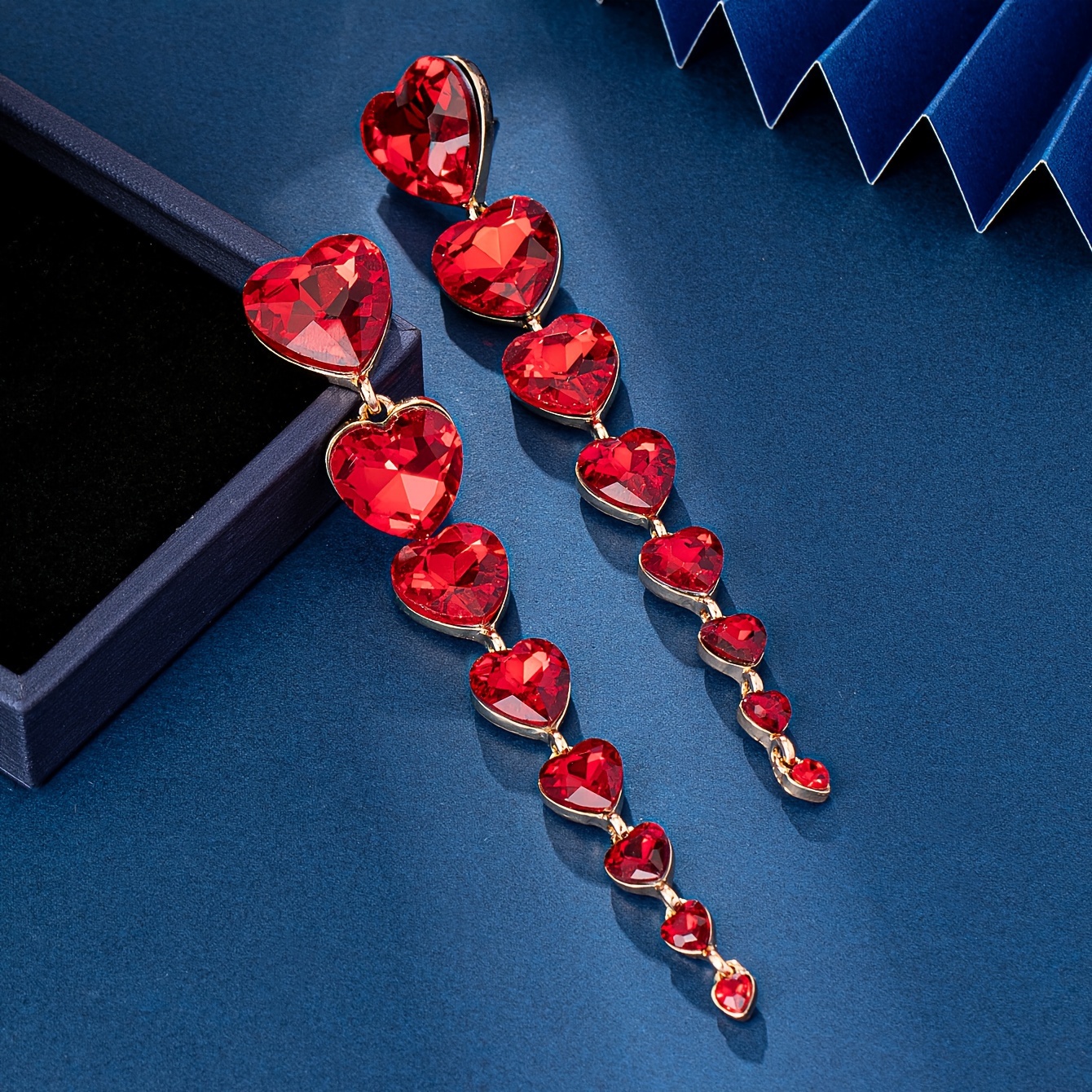2pcs/set Luxurious Sparkling Heart Inlaid Heart-shaped Gemstone Design Suitable For Dates, Bars, Workplace Goddess, -match And Women's Holiday Gift