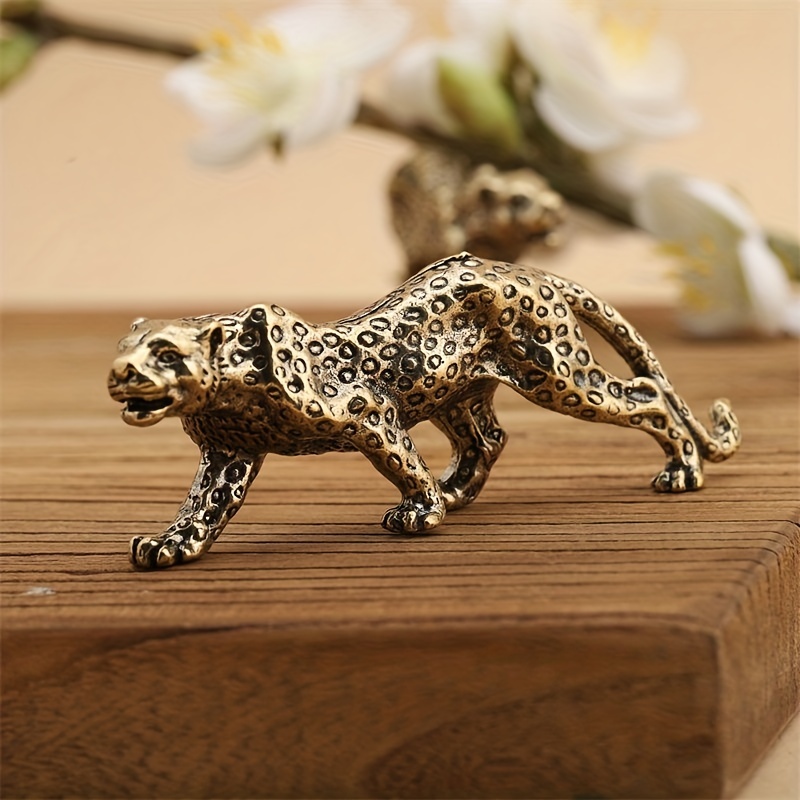 1pc Copper Leopard Handicraft, Retro Metal Bronze Animal Antique Style Mini  Accessory, Used For Home Study Bedroom Decoration
