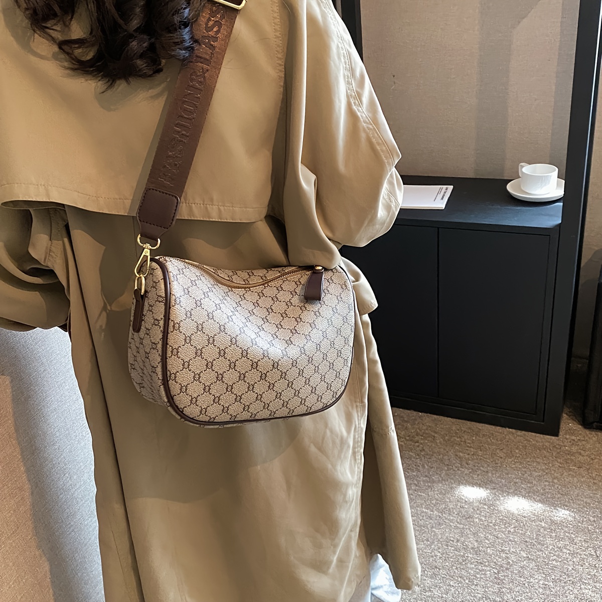 Vintage Geometric Pattern Wide Strap Versatile Shoulder Bag, Zipper Pu  Leather Stylish Underarm Bag, Solid Color Trendy Crossbody Bag - Temu