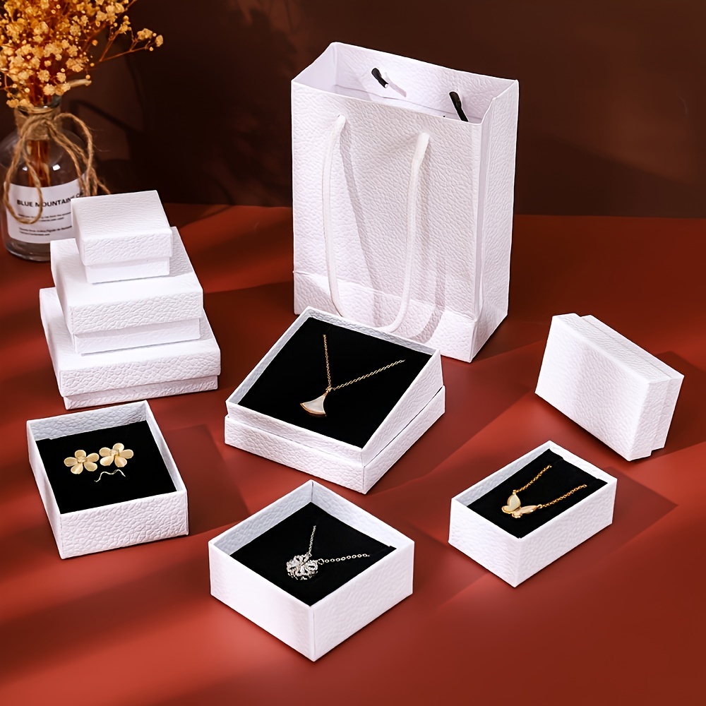 1pc Black/white Jewelry Box Gift Cardboard Boxes for Ring Necklace Earring  Womens Jewelry Gifts Packaging Box with Sponge Inside