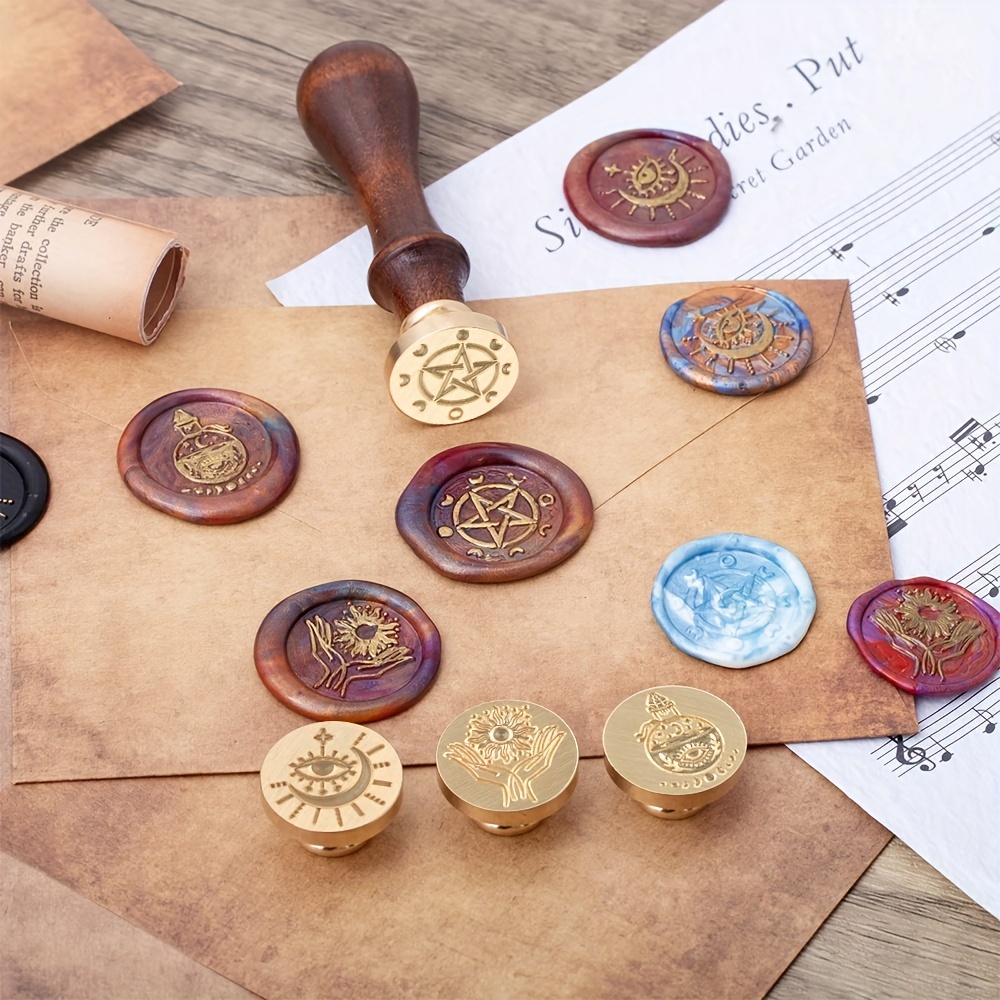 Wax seal stamp with a moon and star motif - Made in France