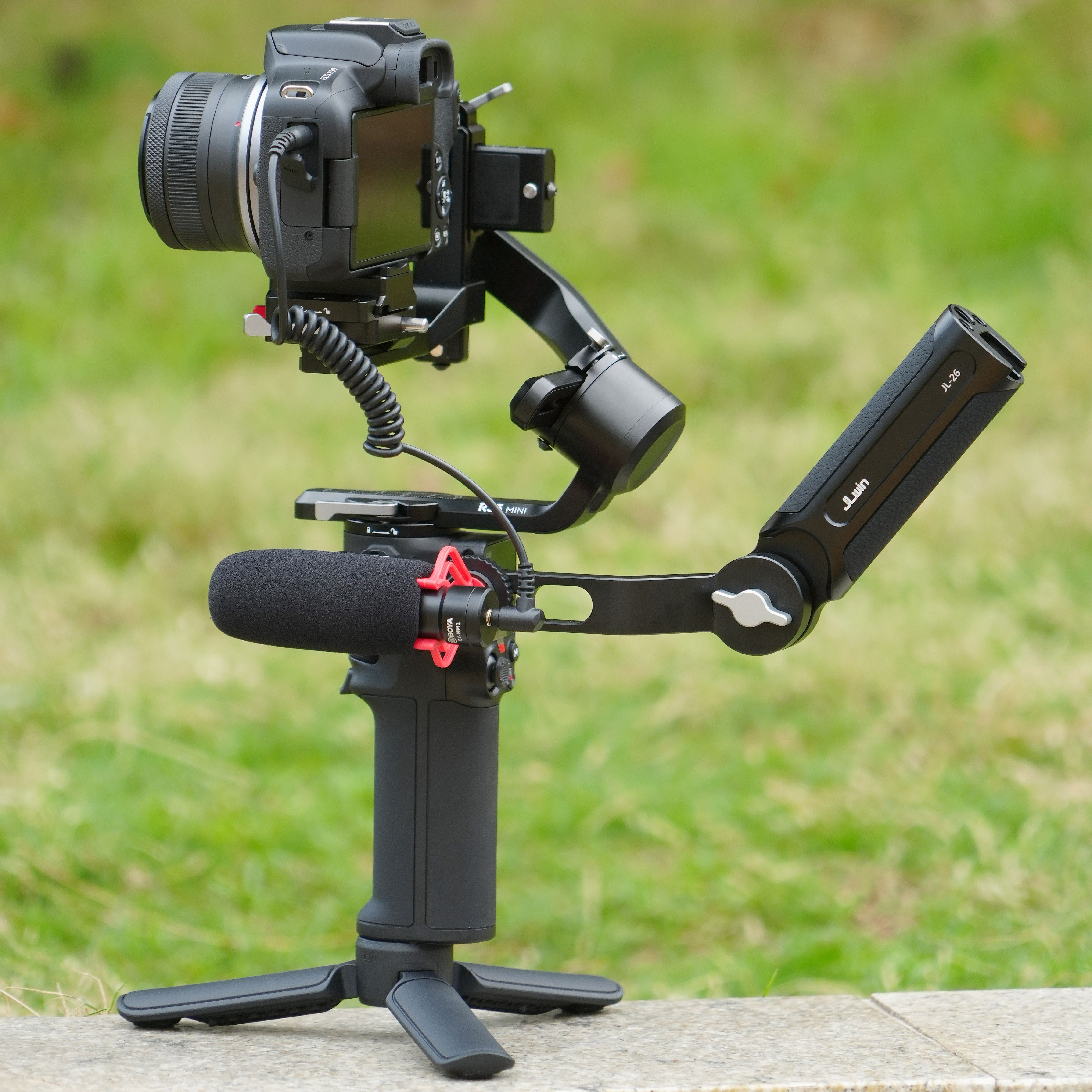 BOYA by-MM1 - Micrófono para cámara de teléfono con luz LED, soporte para  teléfono de mano, kit de grabación de video vlog