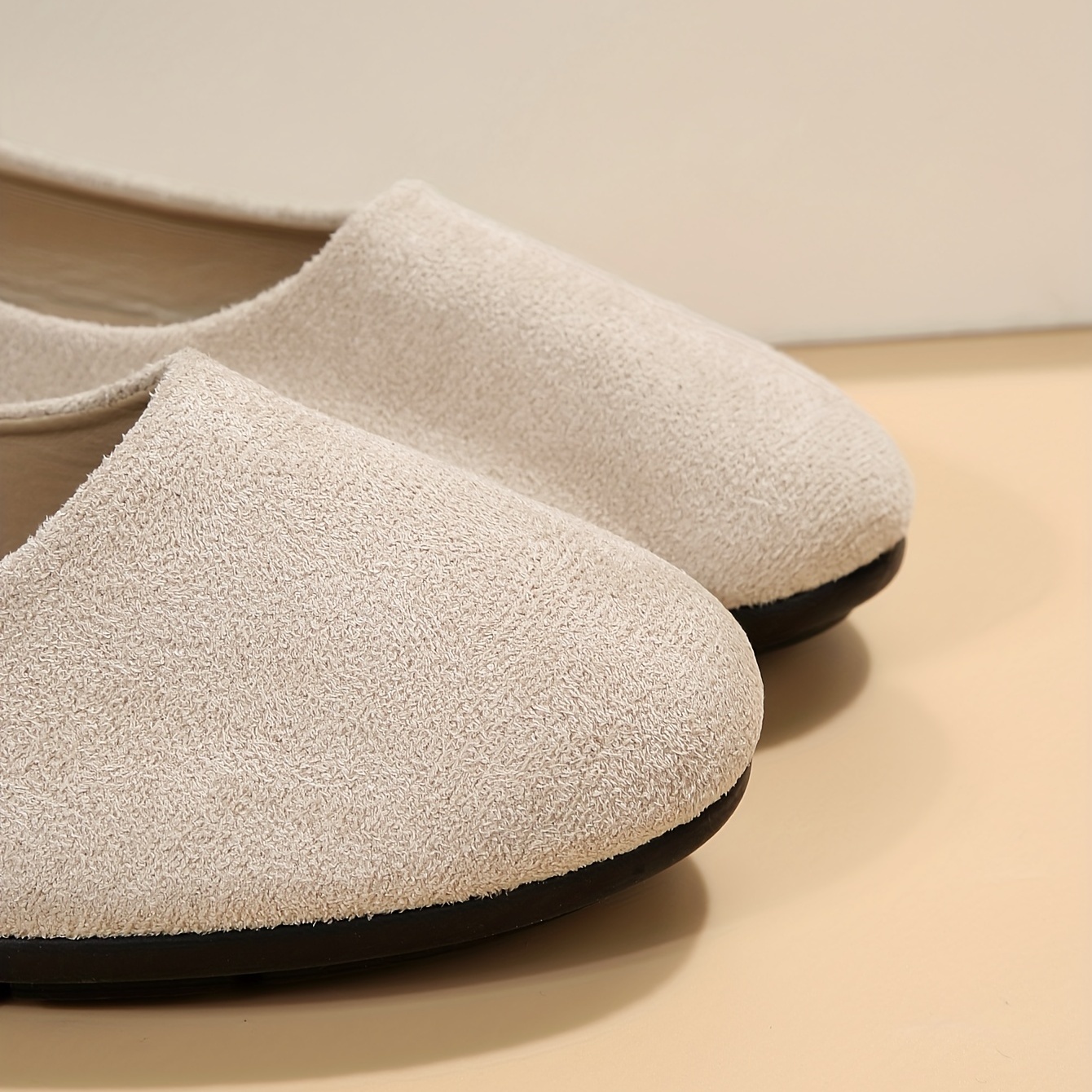 Women's Solid Ballet Shoes Slip On Low Flat Casual Light Shoes