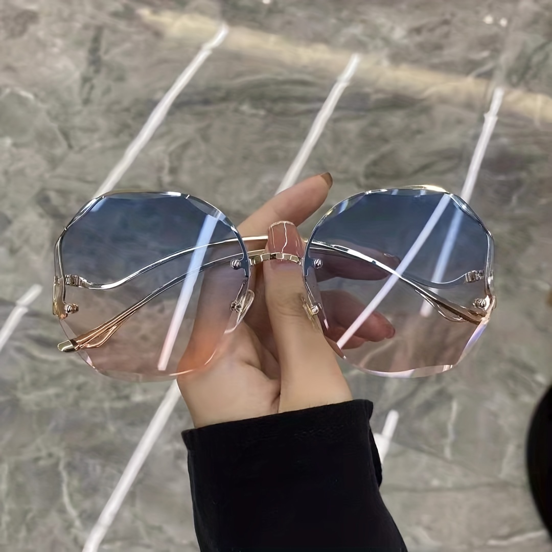 Oversized Gradient Lens Sunglasses UV400