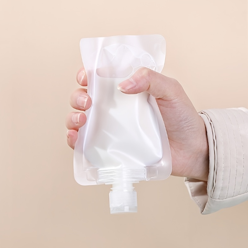 Leakproof Refillable Squeeze Pouch for Toiletries