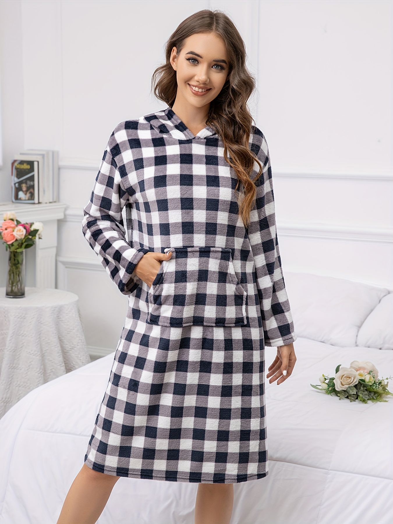 Metropolitan Womens Long Sleeve Flannel Nightgown Zippered
