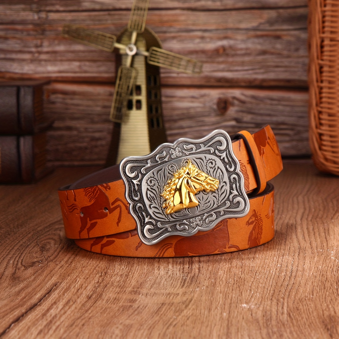 Men's Golden Eagle Buckle Pattern Leather Belt
