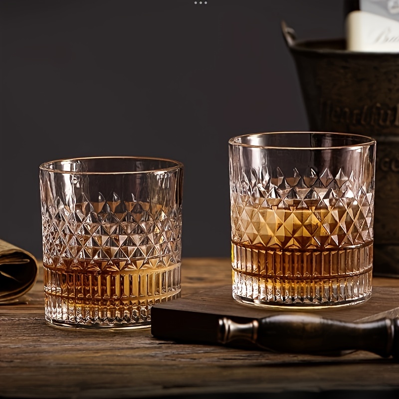 Para regalar: Elegantes vasos de whisky con diseño italiano realizados en  cristal soplado y de extraor…