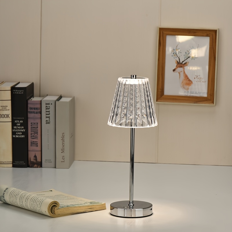 ShenMo Lampe décorative en cristal avec lumière à intensité variable à 3  voies, lampe tactile rechargeable par USB pour chambre à cher, petite lampe  de table pour salon de chambre. 