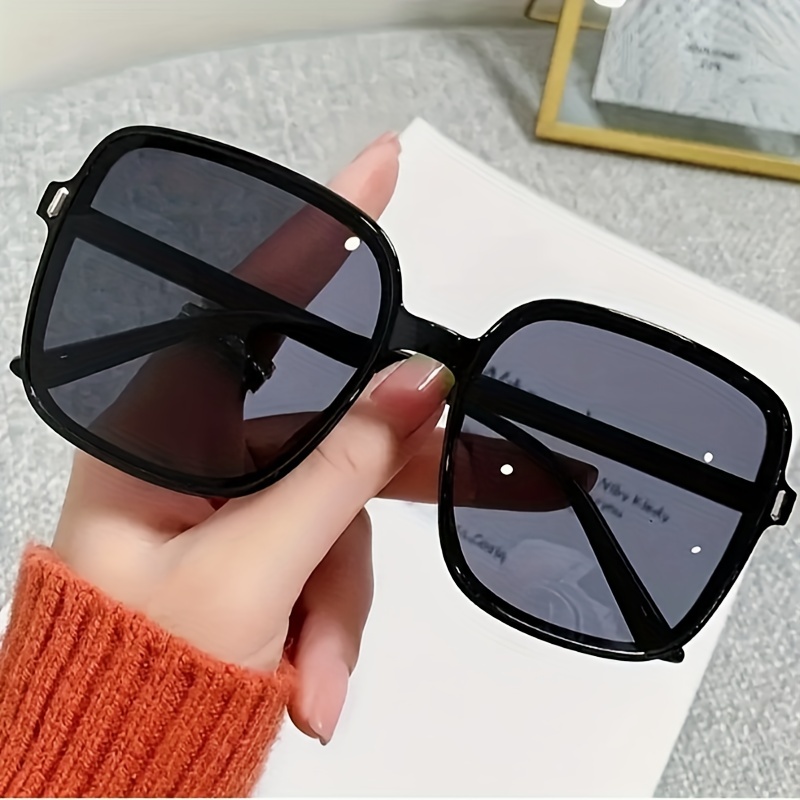 Male Red Square Sunglasses International Famous Brands Driver Shades Cool  Summer Mirror Vintage Womens Sun Glasses UV400 Oculos - AliExpress