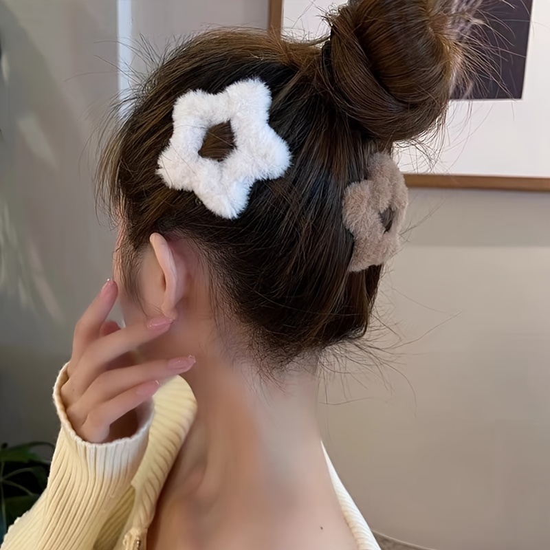 

4 Pcs/set Plush Star Cloud Heart Shaped Snap Hair Clips Simple Hollow Forehead Broken Hair Clip Sweet Side Bangs Fixed Bb Clip