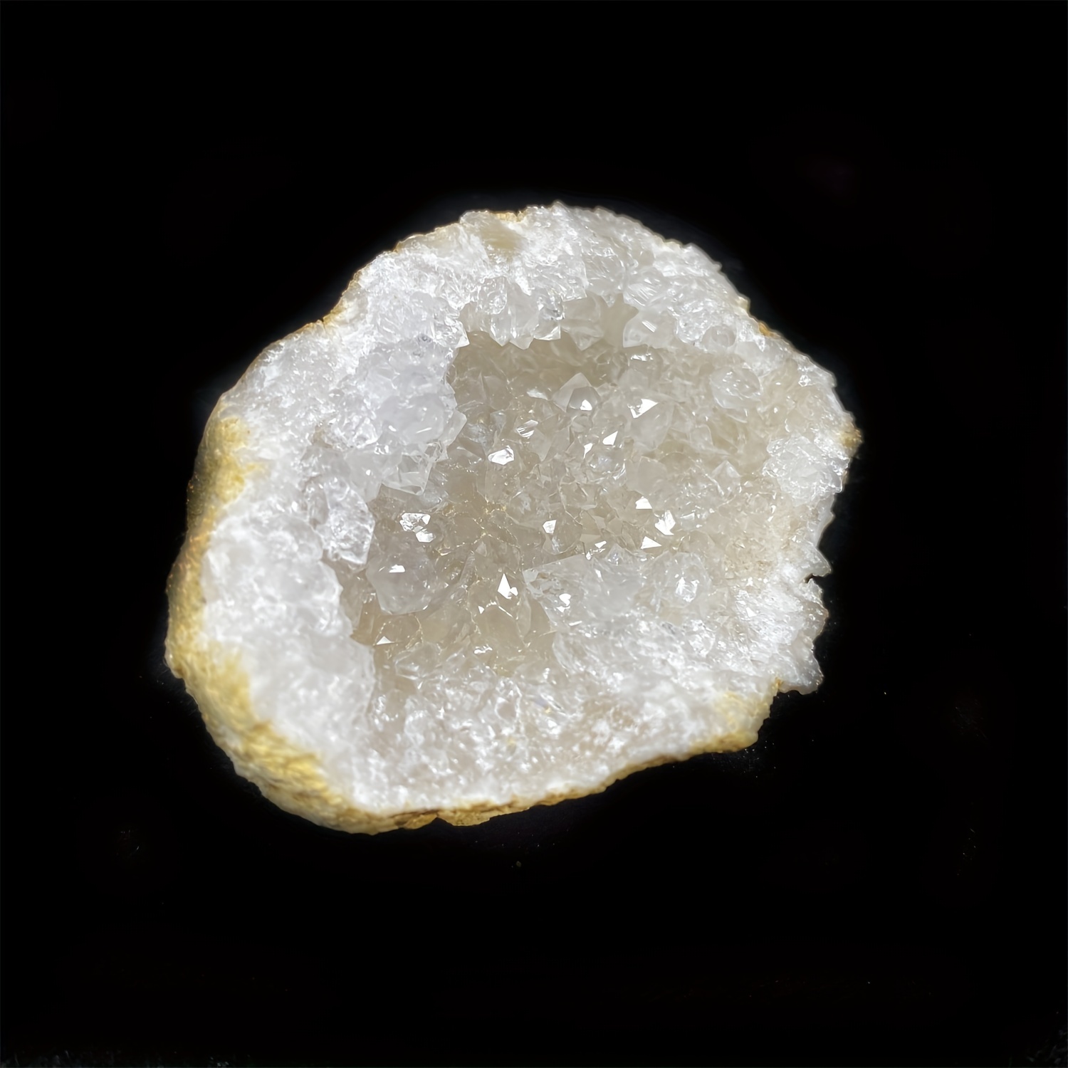 Pin by Noah🤍 on Crystals  Crystals, Gemstones, Crystal healing stones