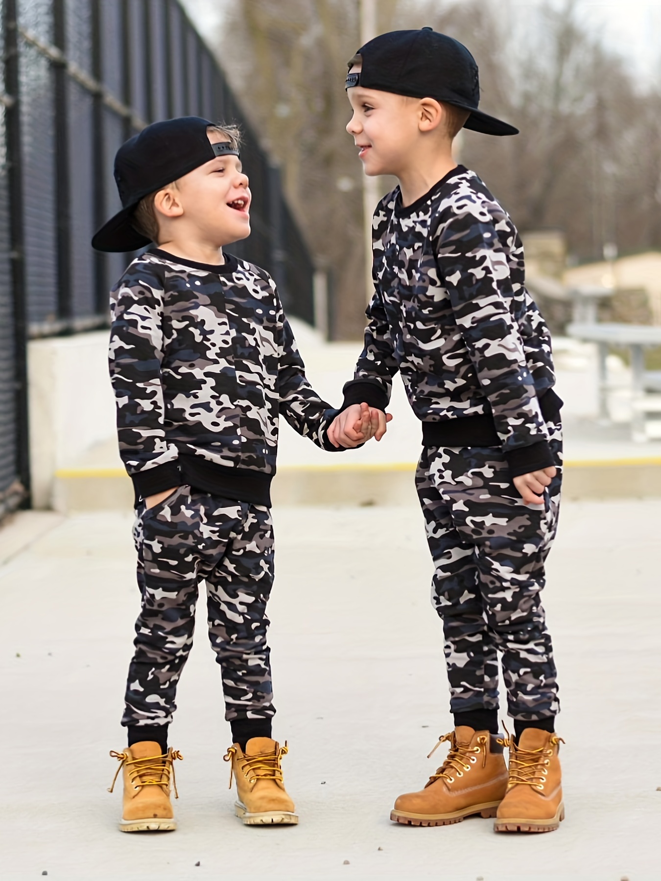 Kid Boy Letter Camouflage T-shirt and Elasticized Pants Set
