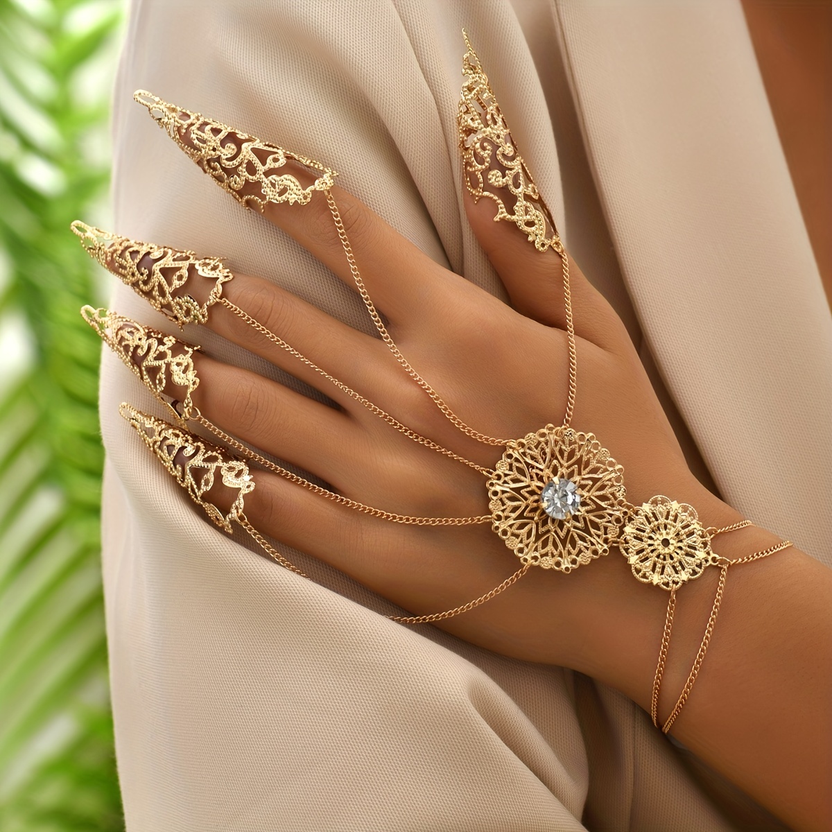 Fashionable Exaggerated Punk Gothic Finger Bracelets Set