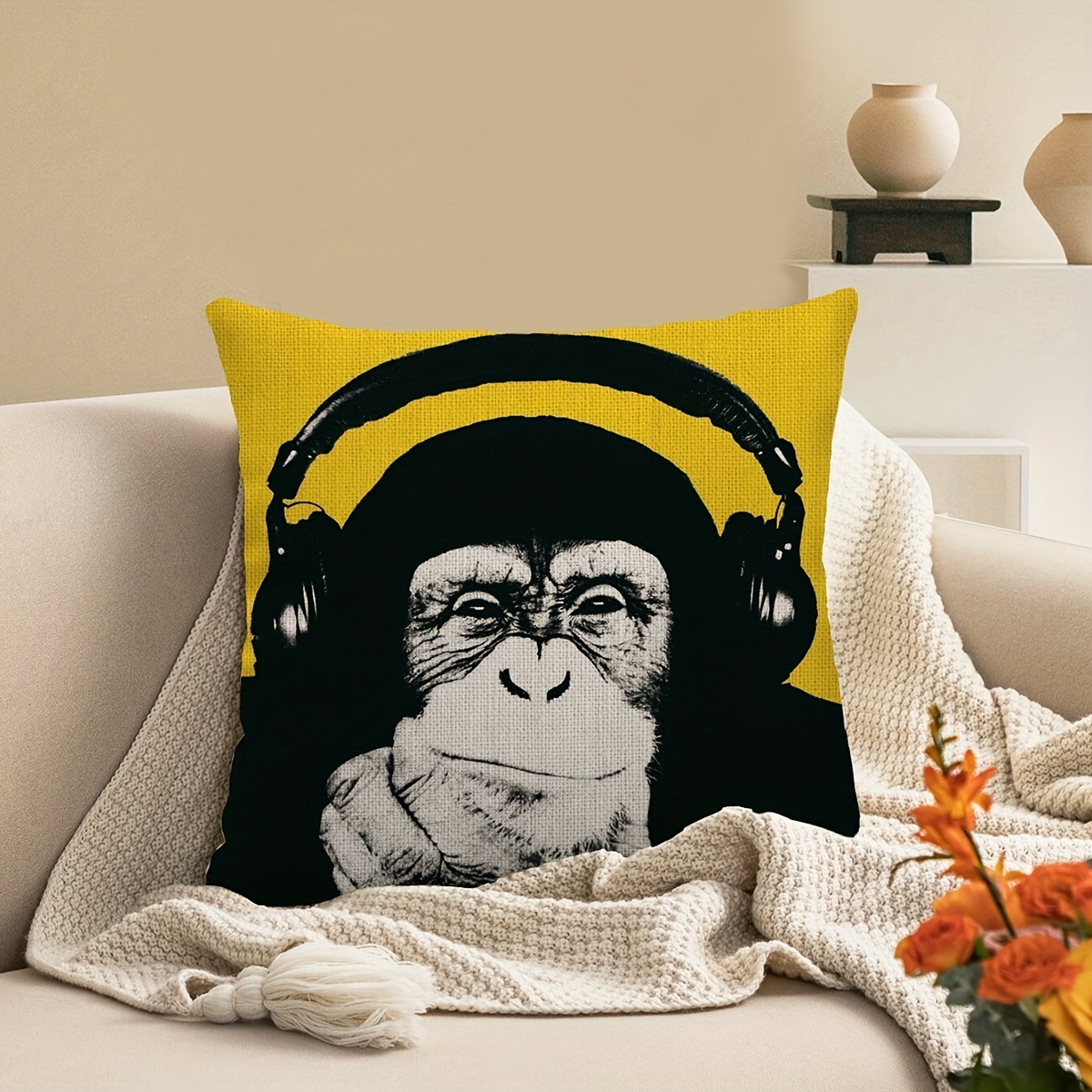 gorilla and her baby Throw Pillow