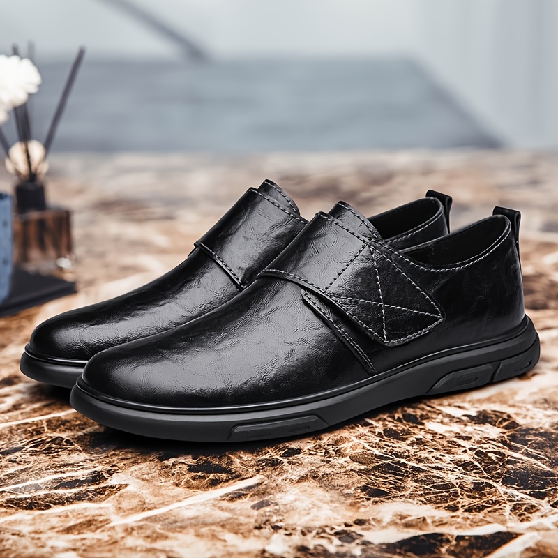 CLOHOO Men's Leather Outdoor Loafer Shoes