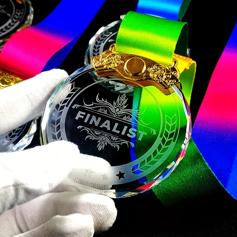 Présentoir de médailles et présentoir de trophées breveté Cadeau parfait  pour tous les athlètes. Médailles, rubans, trophées, plaques et plus  encore. -  France