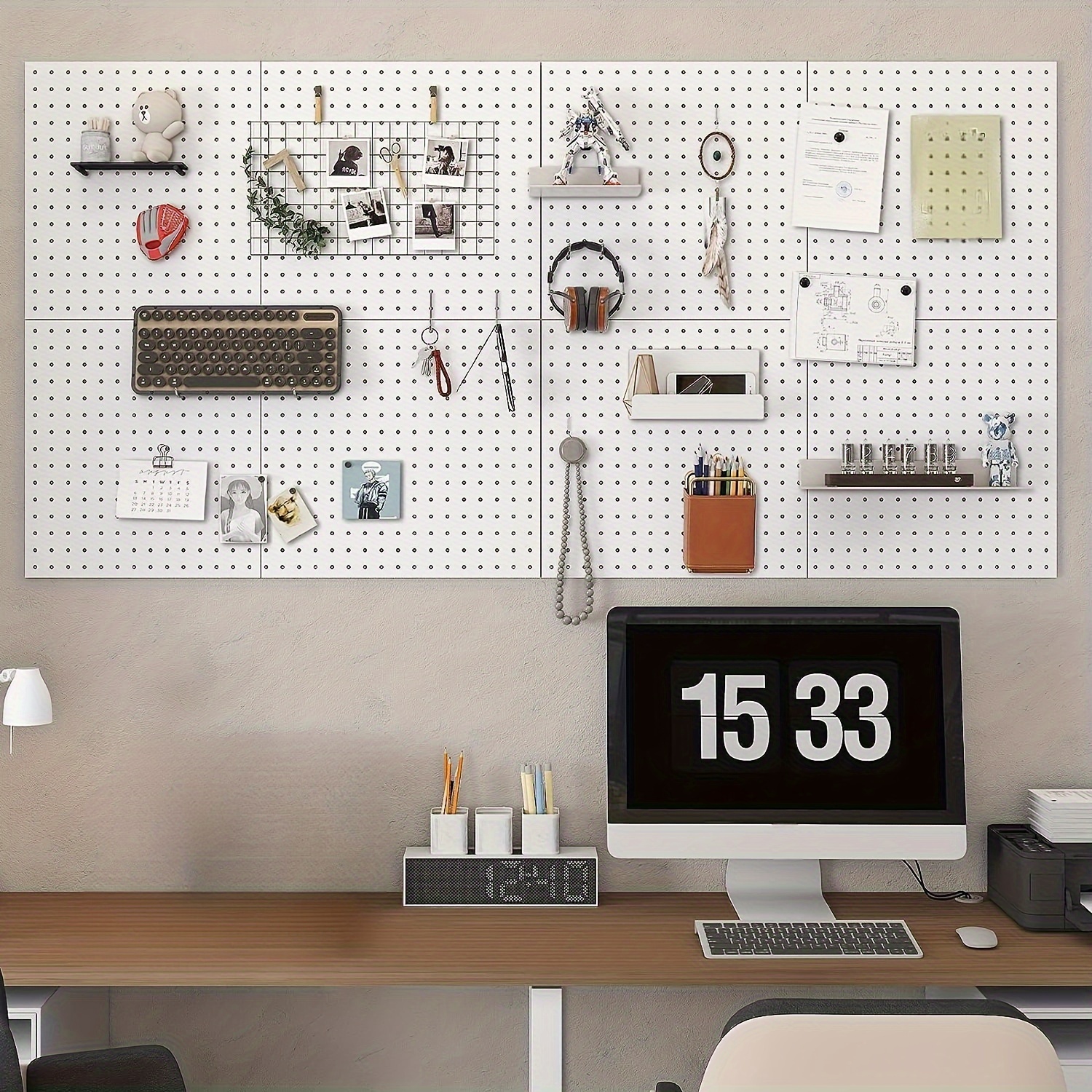 Tout-en-un : le Kit Pegboard 96 x 48 cm + set de bureau : parfait