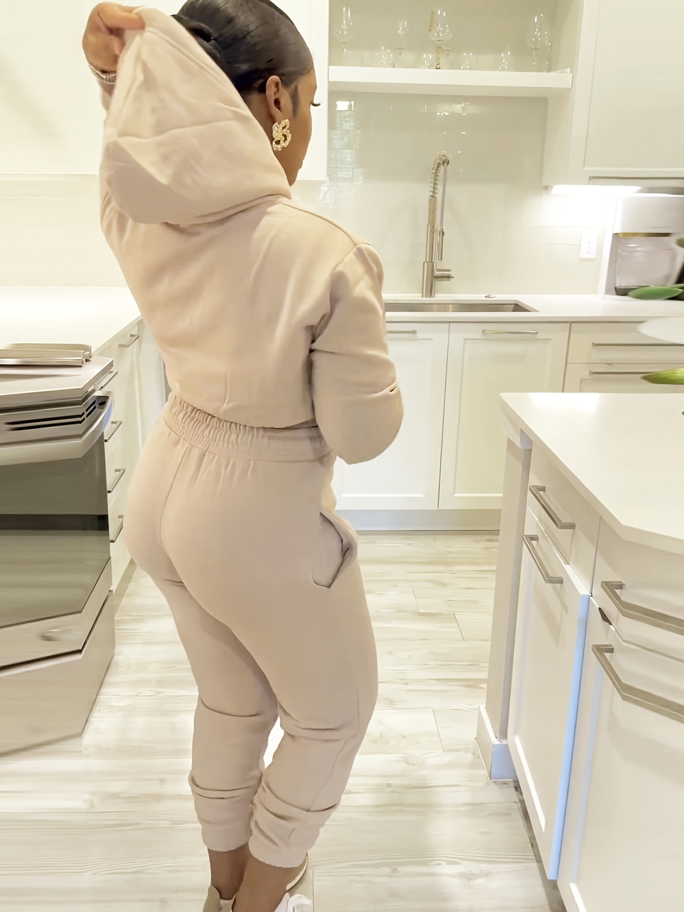 Set: Cropped Drawstring Hoodie + Sweatpants