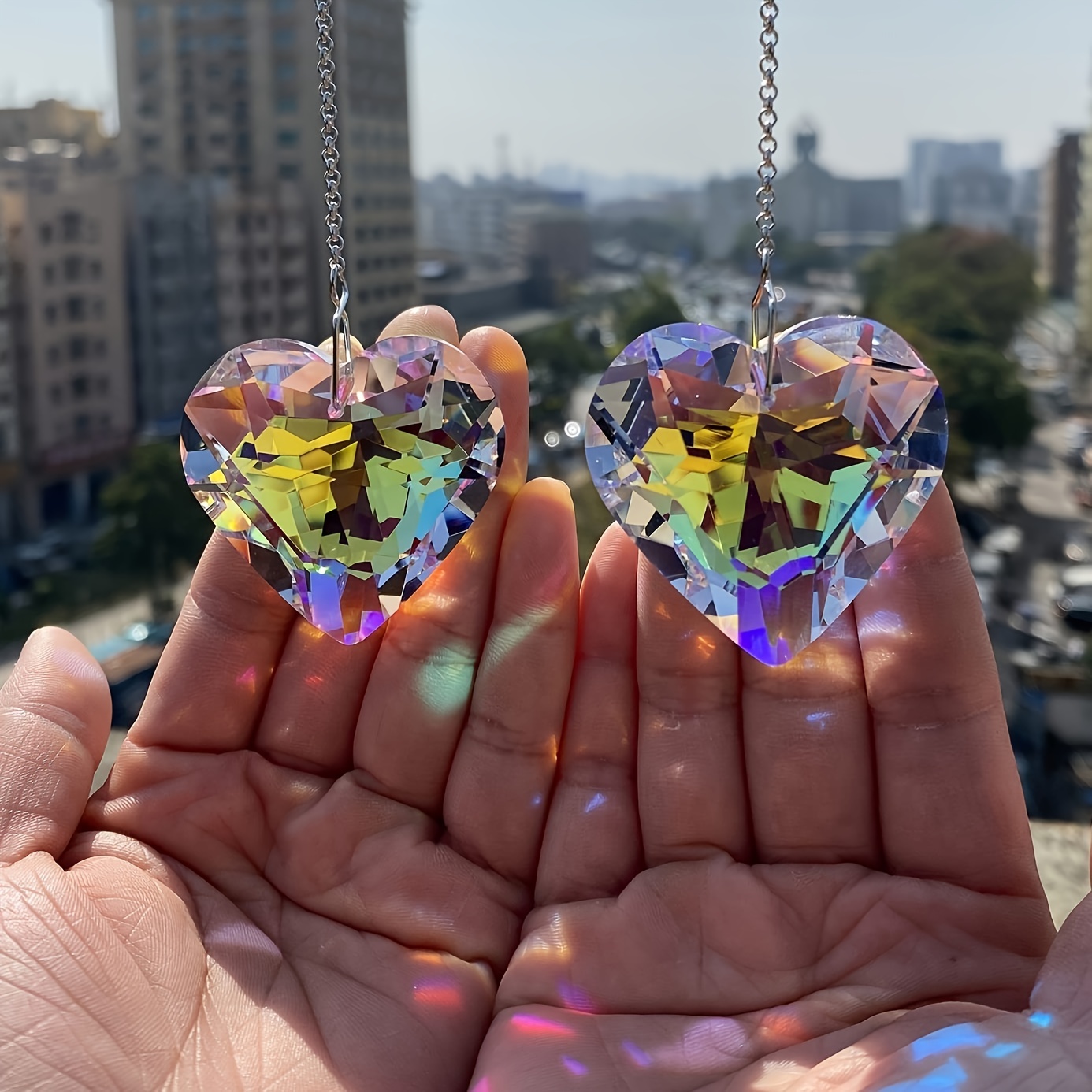 

Lot de 2 suncatchers en cristal en forme de cœur, fabricant d'arc-en-ciel pour fenêtre, suspendu aux fenêtres avec prisme en verre pour balcon, cuisine, jardin