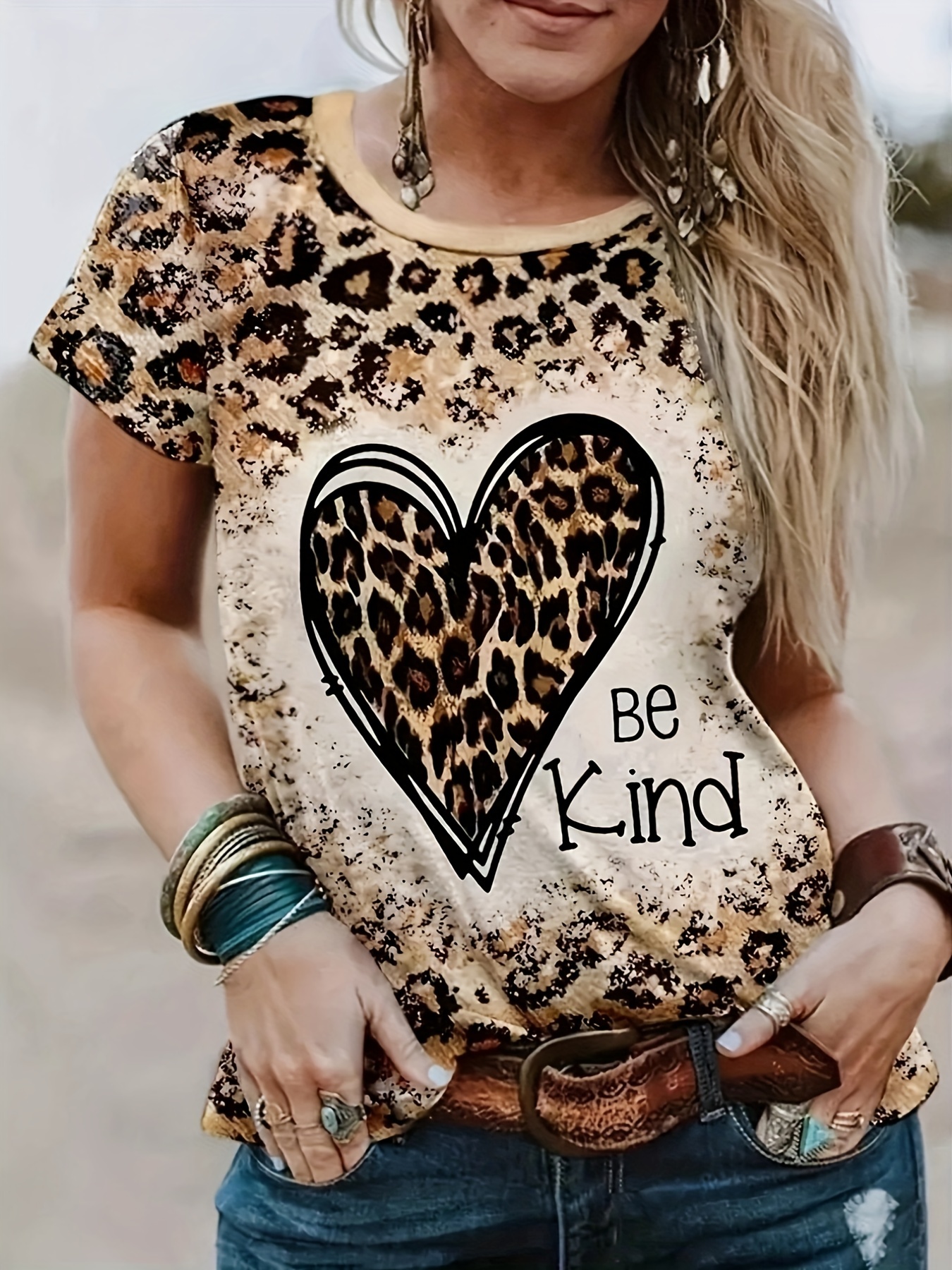 Women's leopard print t-shirt